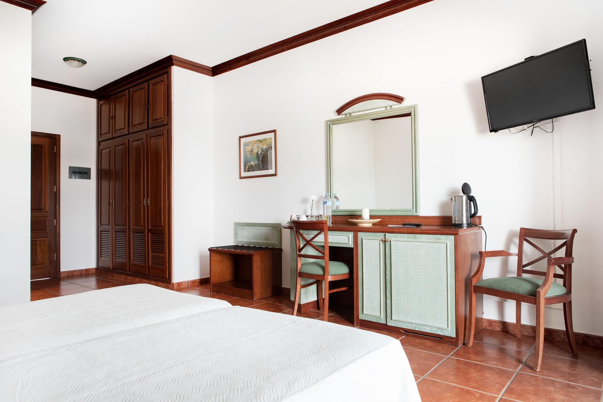 B&B Hotelito El Campo Яйса Екстериор снимка