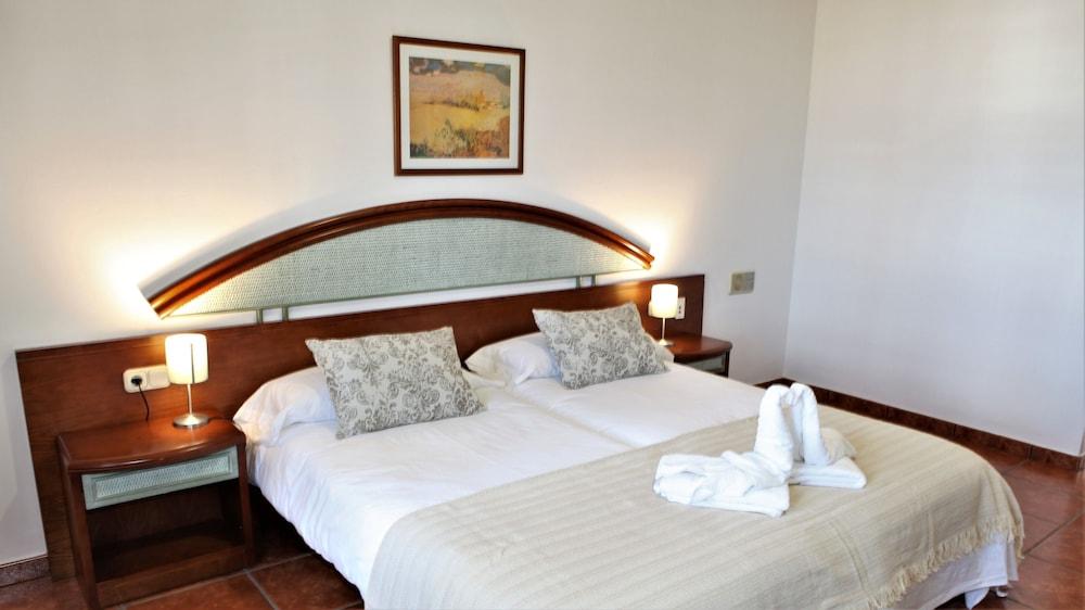 B&B Hotelito El Campo Яйса Екстериор снимка