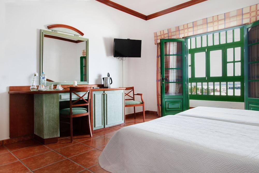 B&B Hotelito El Campo Яйса Екстериор снимка